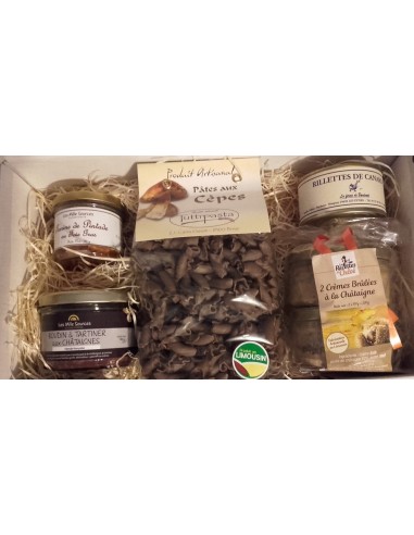 COFFRET CADEAU GOURMAND Produits présentés dans de la paille de bois naturelle COFFRET CADEAU GOURMAND Produits présentés dans de la paille de bois naturelle